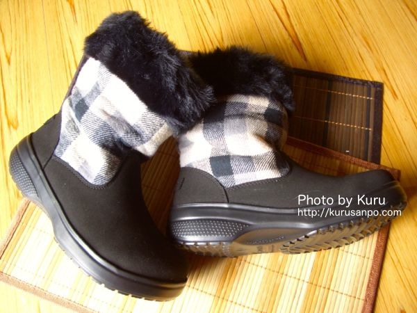 crocs(クロックス)『warm & toasty plaid boot w(ウォーム＆トースティ プラッド ブーツ ウィメンズ)』