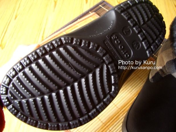 crocs(クロックス)『warm & toasty plaid boot w(ウォーム＆トースティ プラッド ブーツ ウィメンズ)』