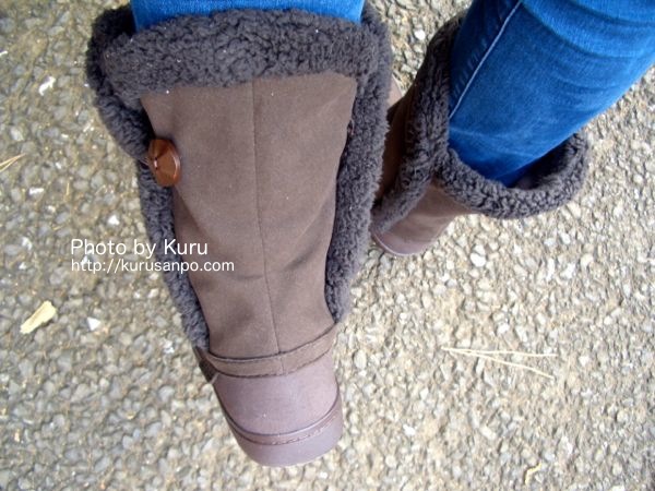crocs(クロックス)『modessa synthetic suede button boot w(モデッサ シンセティック スエード ボタン ブーツ ウィメン)』