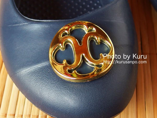 crocs(クロックス)『crocs gianna disc flat w(クロックス ジアンナ ディスク フラット ウィメン)』